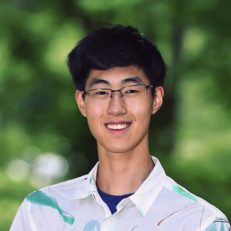 Nicholas Lee headshot